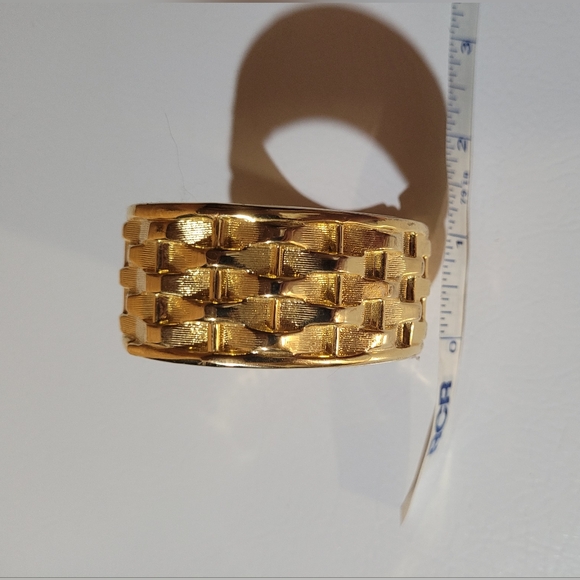 Vintage woven-look gold-tone bracelet - Picture 3 of 6